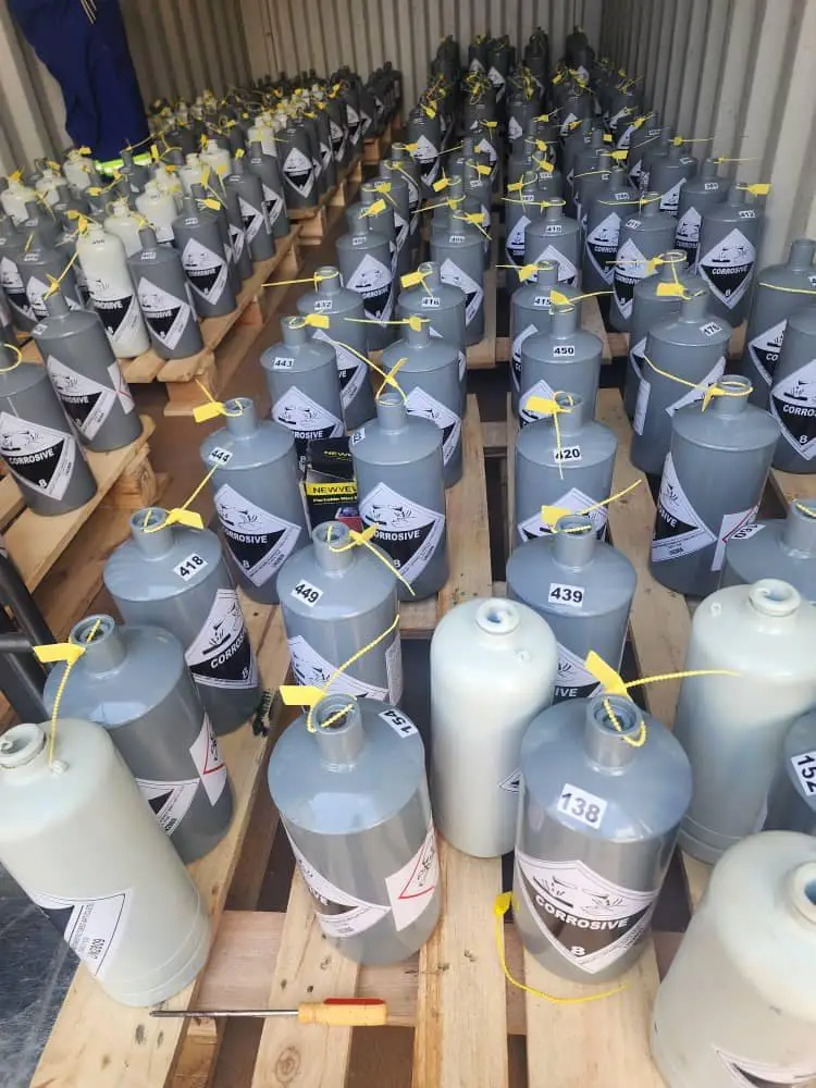 SILVER LIQUID MERCURY